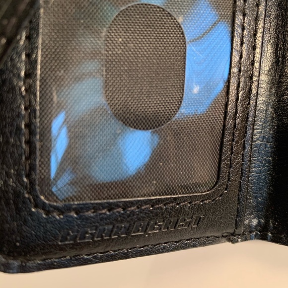 GearBeast I-Phone Case - Picture 4 of 9